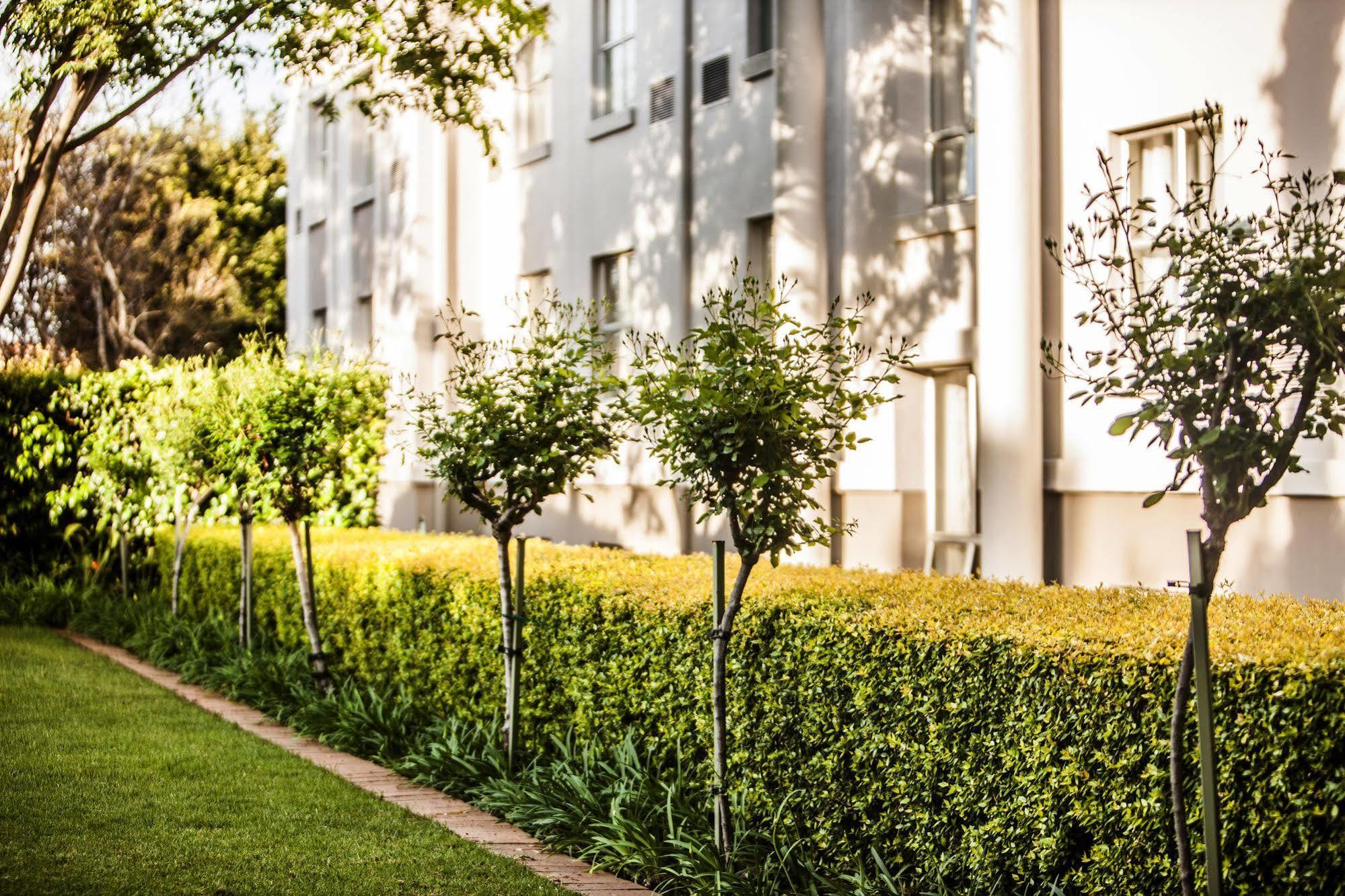 Garden Court Morningside Sandton Johannesburg Ngoại thất bức ảnh